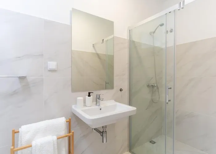 Casa Amarela - By Casas Na Ilha アパート カマラ・デ・ロボス