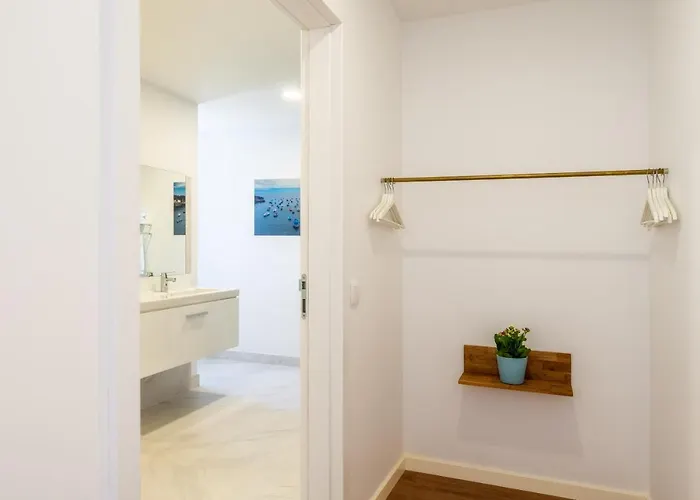 Casa Amarela - By Casas Na Ilha アパート *