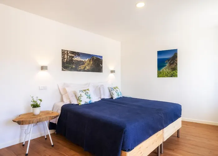 Casa Amarela - By Casas Na Ilha アパート *